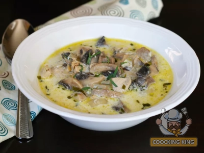 Low-Carb Chicken and Mushroom Soup